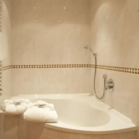 Waldhotel Nachtigall 4* Paderborn