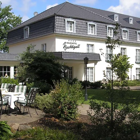 夜莺沃德酒店 酒店