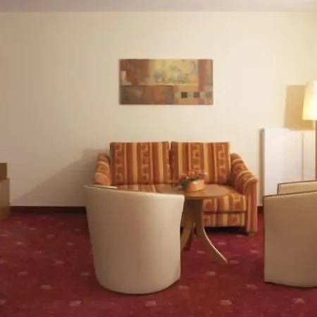 Waldhotel Nachtigall Hotel 4*