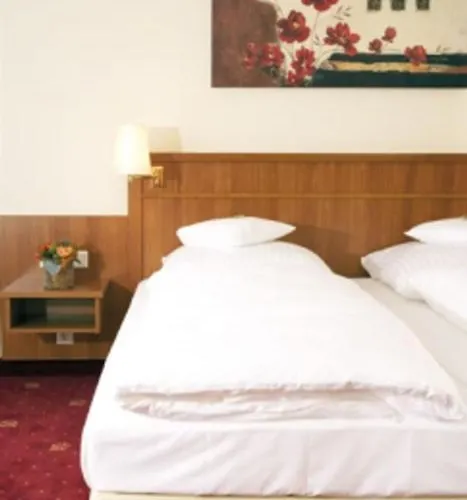 夜莺沃德酒店 帕德博恩