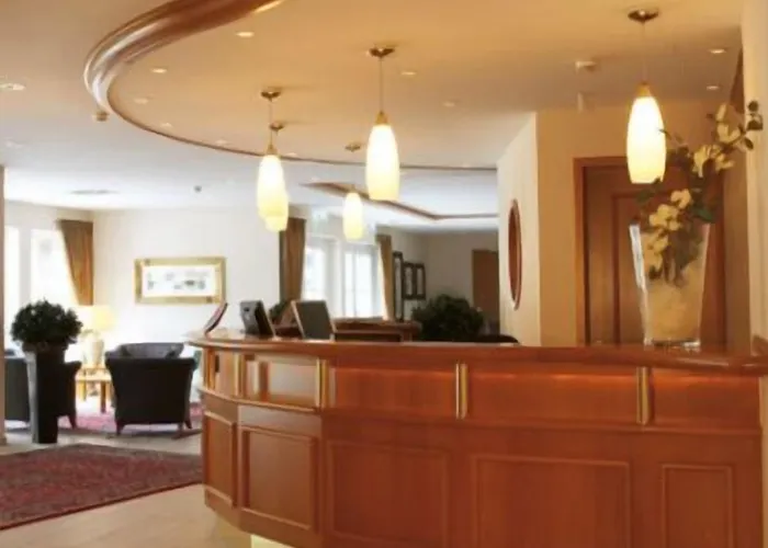 夜莺沃德酒店 4*