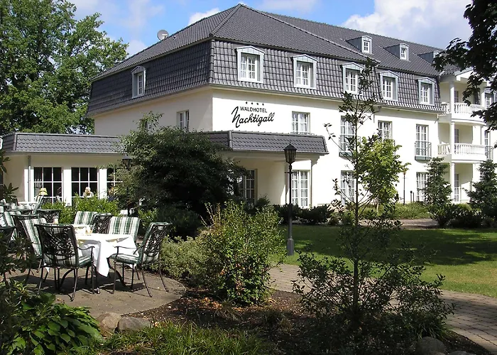 夜莺沃德酒店 酒店